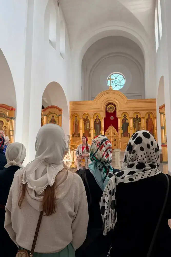 Экскурсия в Князе-Владимирском монастыре с педагогом-религиоведом Христиной Евгеньевна Поляковой.