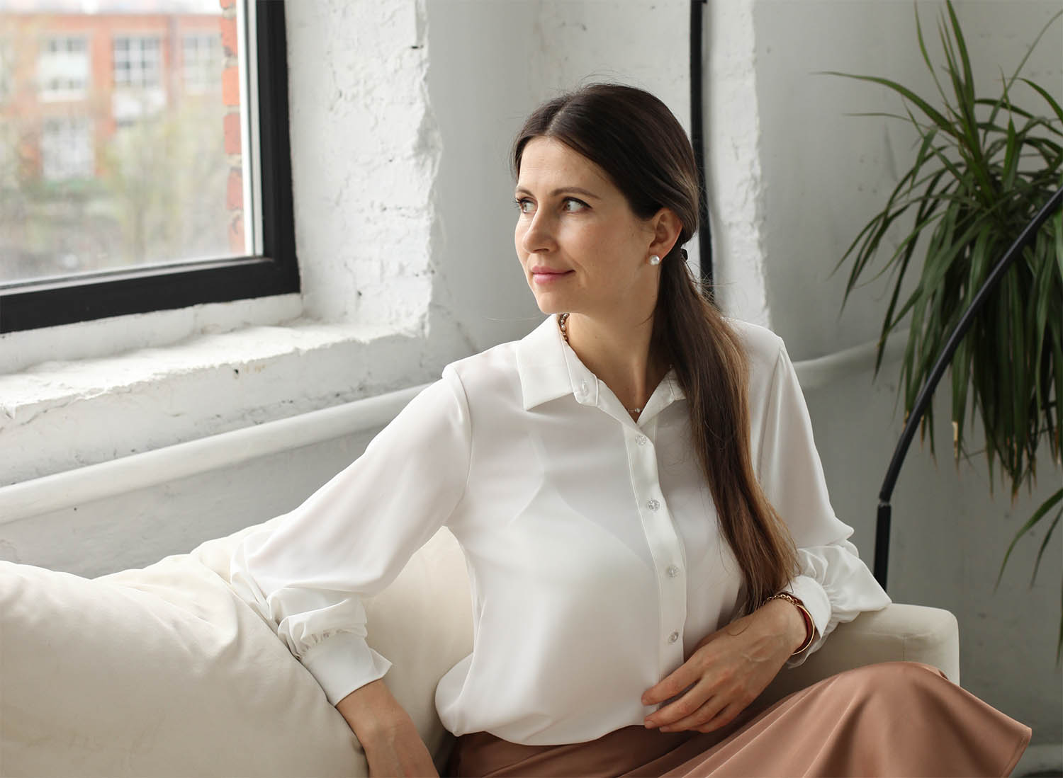 Пара переживает кризис в отношениях — мужчина и женщина отдалились друг от друга. Статья о причинах ухода мужчин из семьи