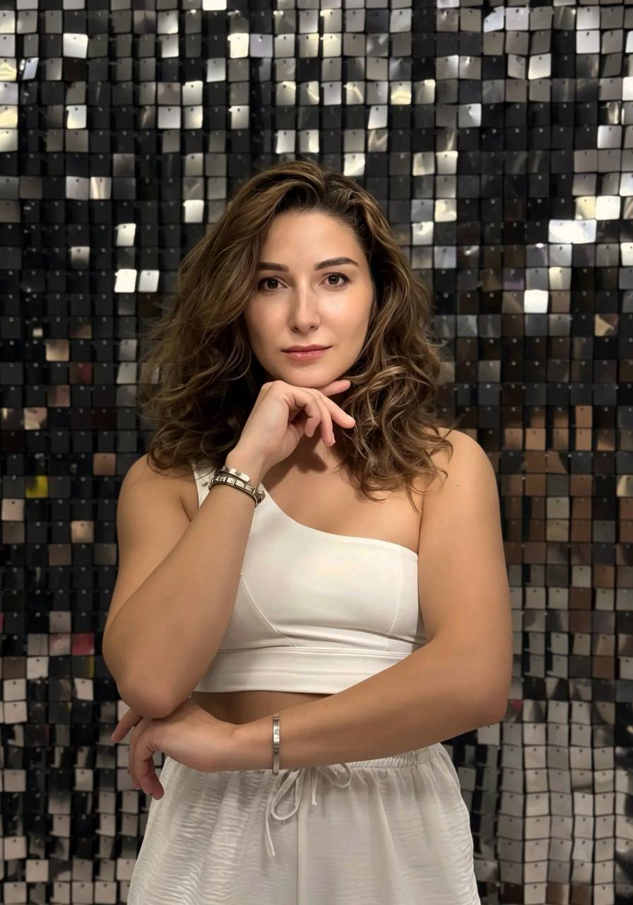 Оксана З. — старший тренер по pole sport, pole exotic, strip-пластике и пилатесу