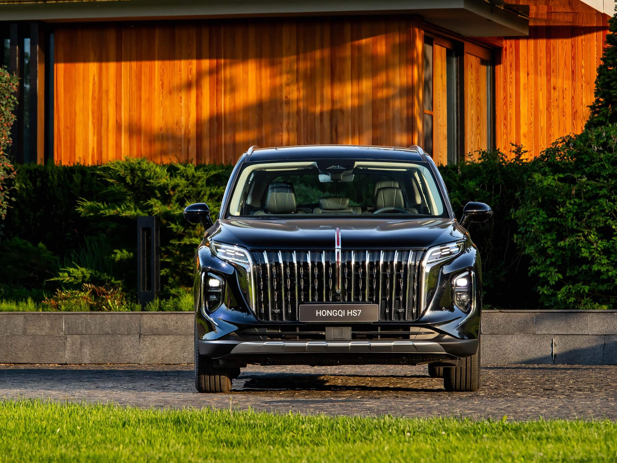Hongqi HS7