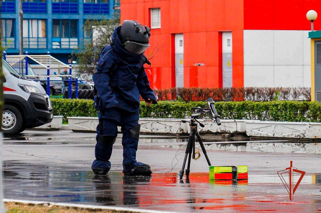 Взрывотехник ОМОН