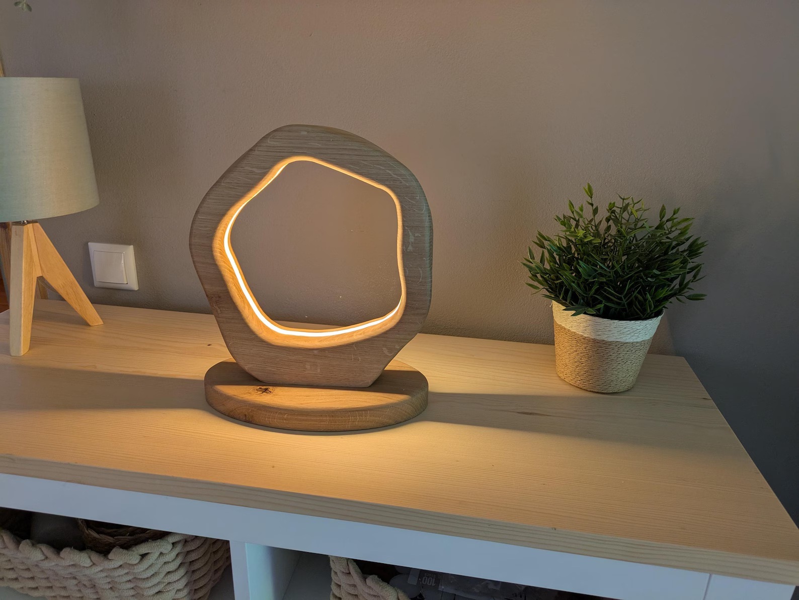 светильник с подсветкой настольный немецкий