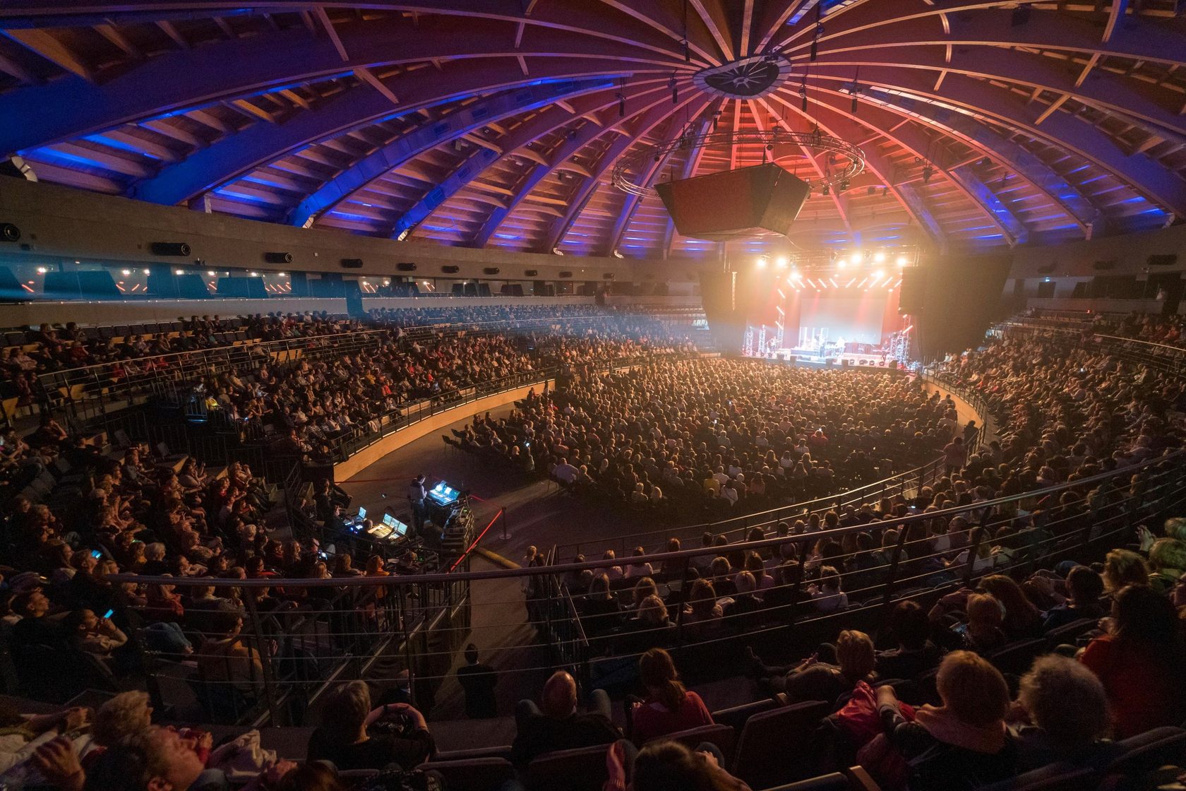 Втб арена фото зала с местами музыкальный концерт