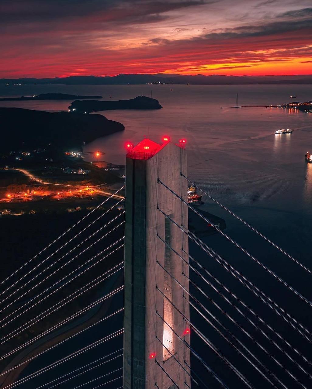 Вид на Русский мост с высоты