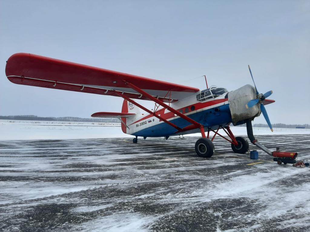 Полярная авиация. Ан 2 полярная авиация салон. Ли-2 полярная авиация. Полярная авиация. Полярная авиация картины.