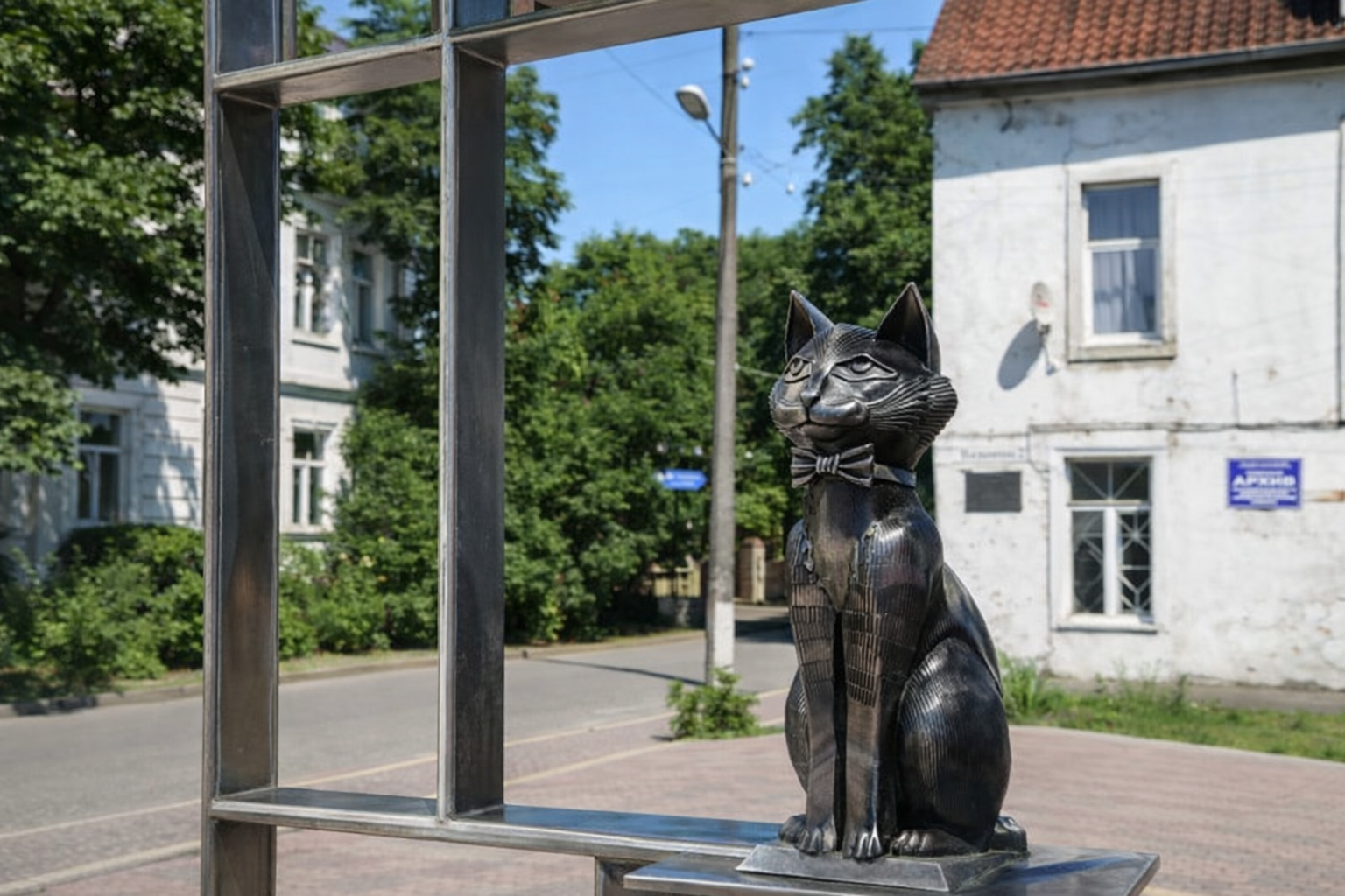 Памятник коту в Зеленоградске