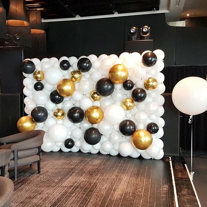 Фотозона из шаров на свадьбу