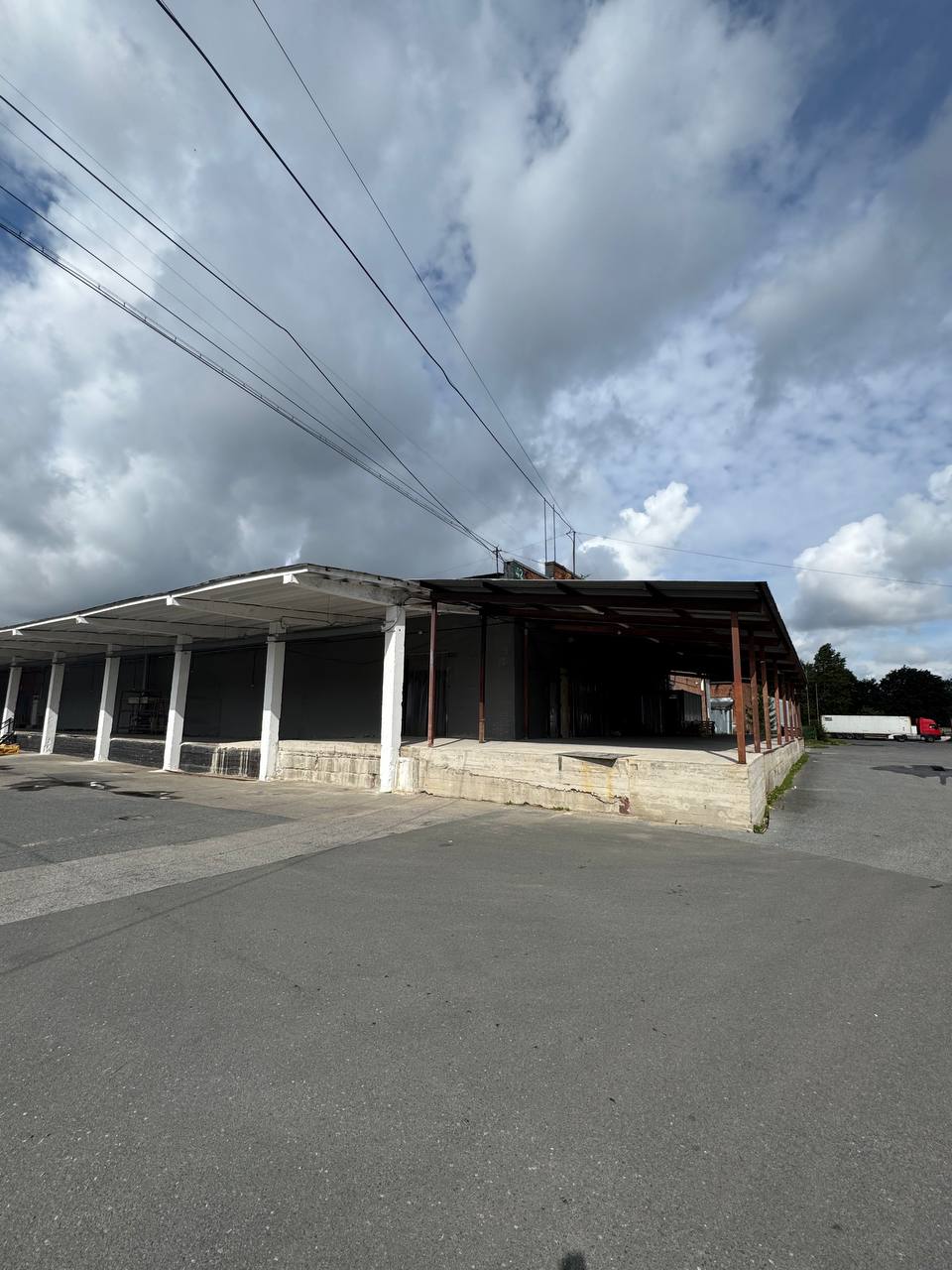 Заезд на территорию