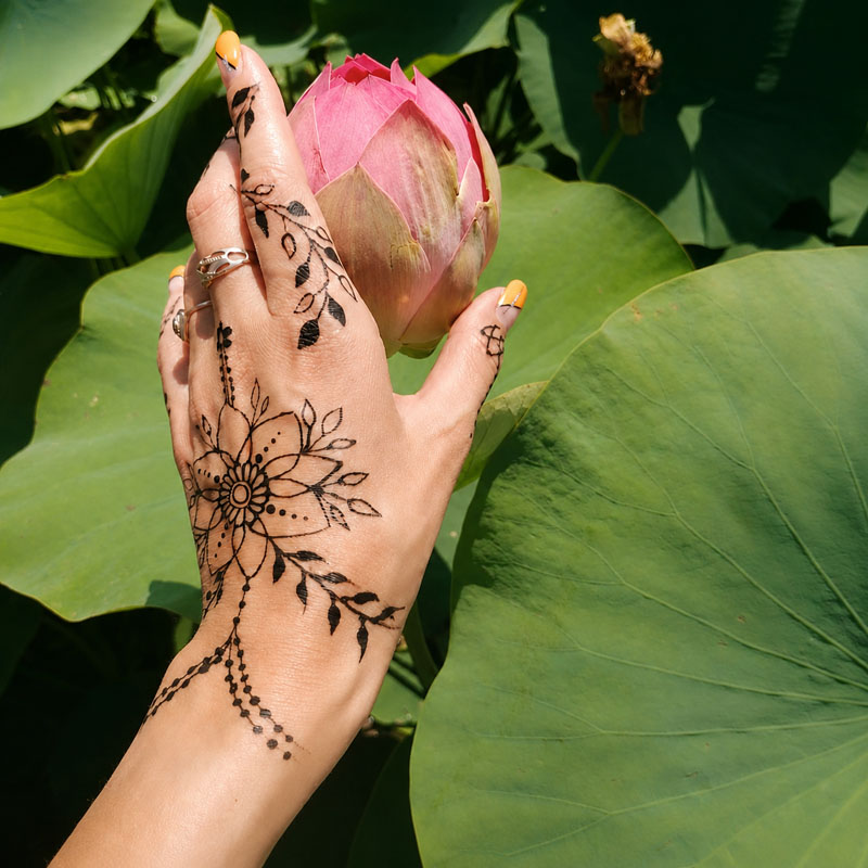 Bridal henna design