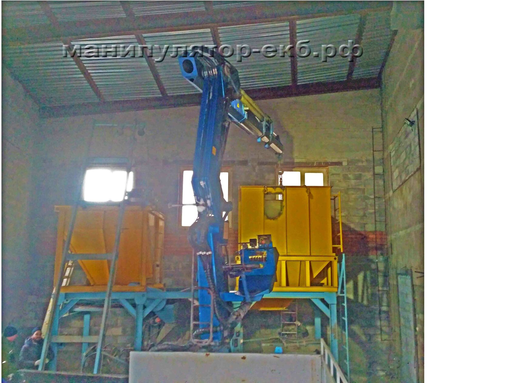 Манипулятор Zтипа на заднем свесе