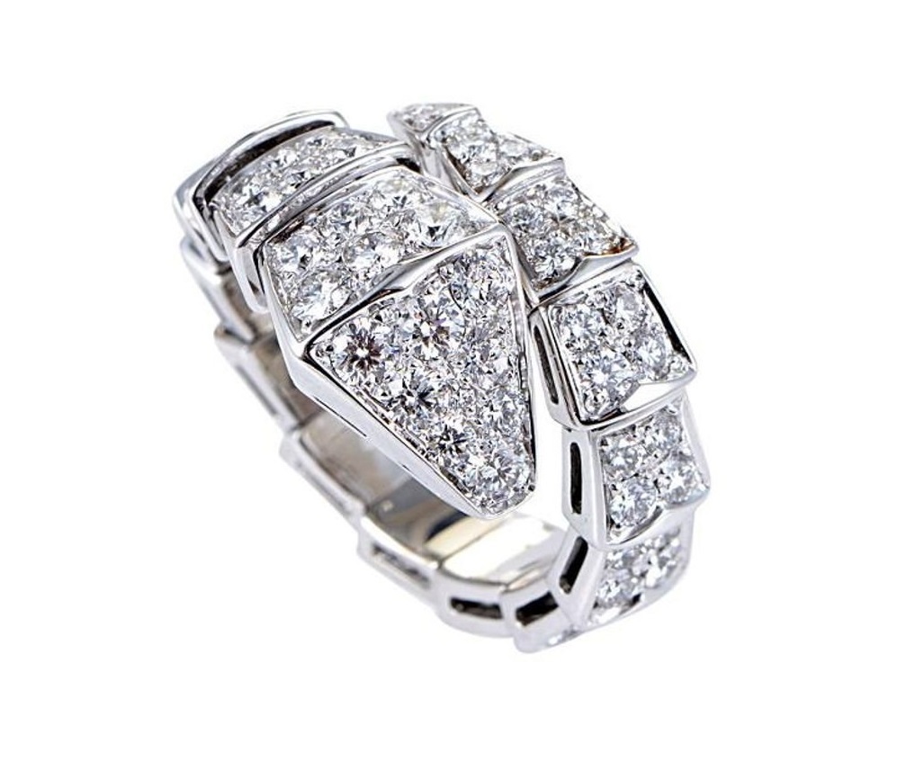 Булгари змеи бриллианты. Bvlgari Serpenti Viper кольцо. Кольцо Bvlgari Serpenti Viper Ring. Bvlgari Serpenti White Gold Ring. 355974 Bvlgari.