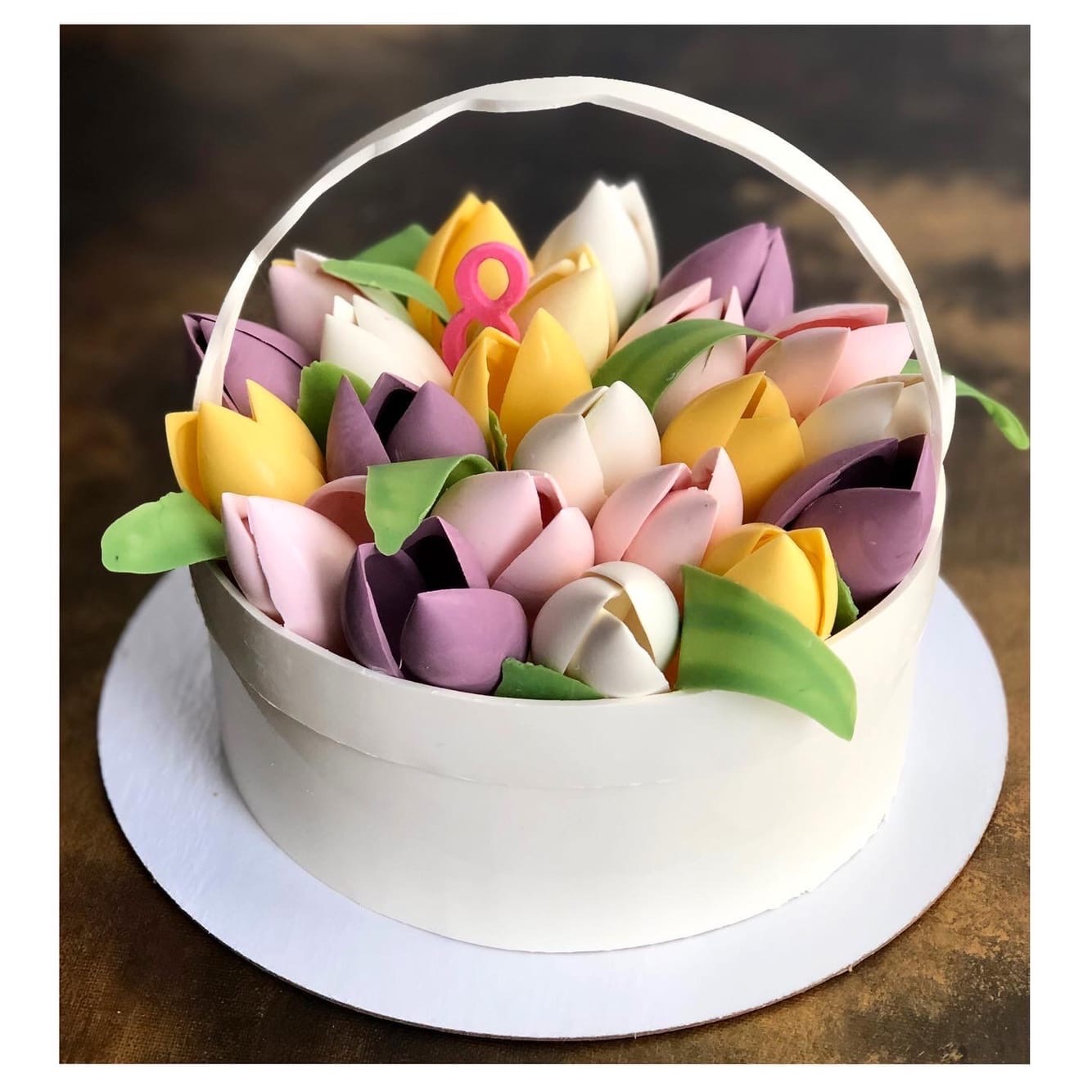 Торт коробка с тюльпанами