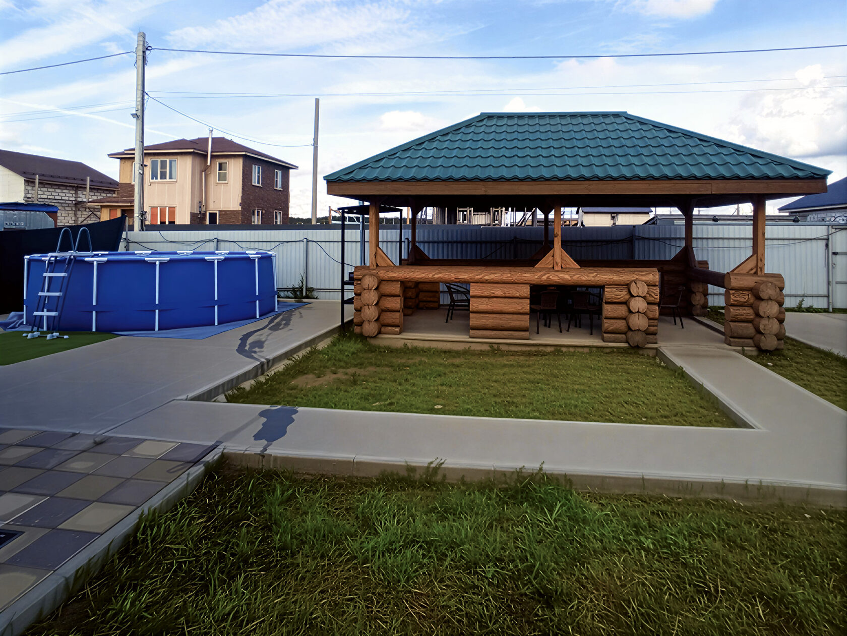 Экстерьер территории банного комплекса в Люберцах - фасад бани - Богатырские бани