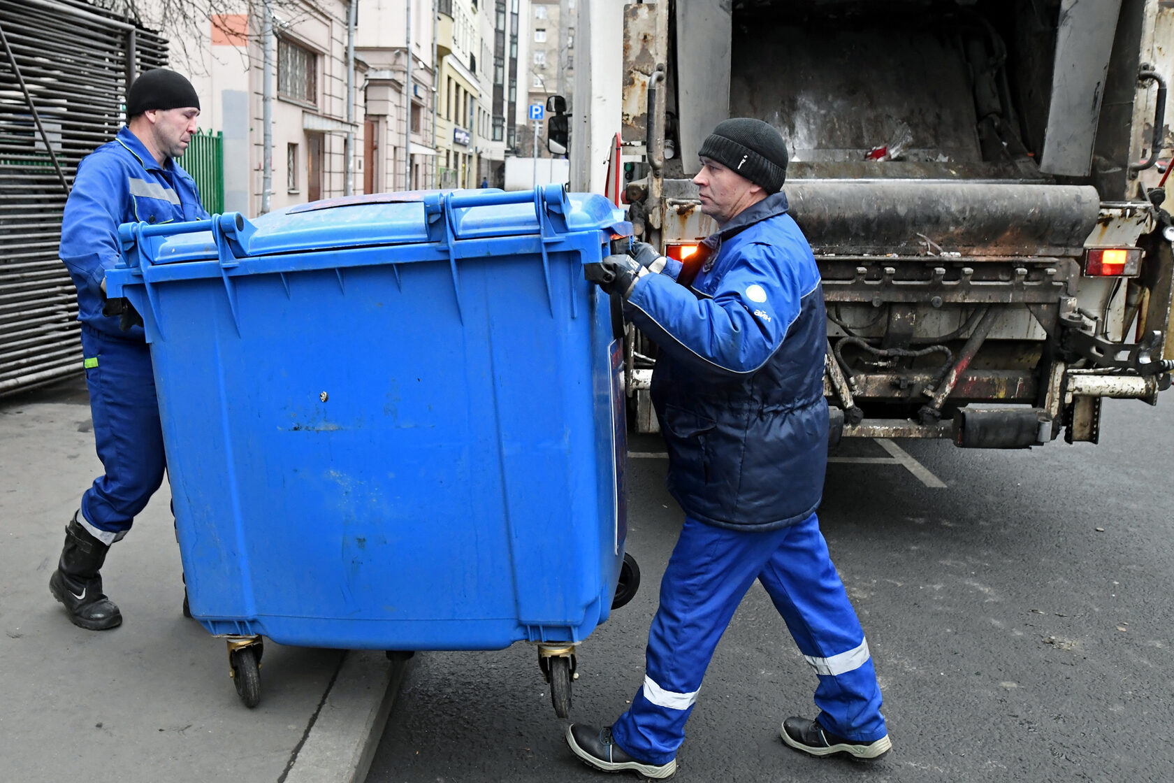 Вывоз мусора фото картинки