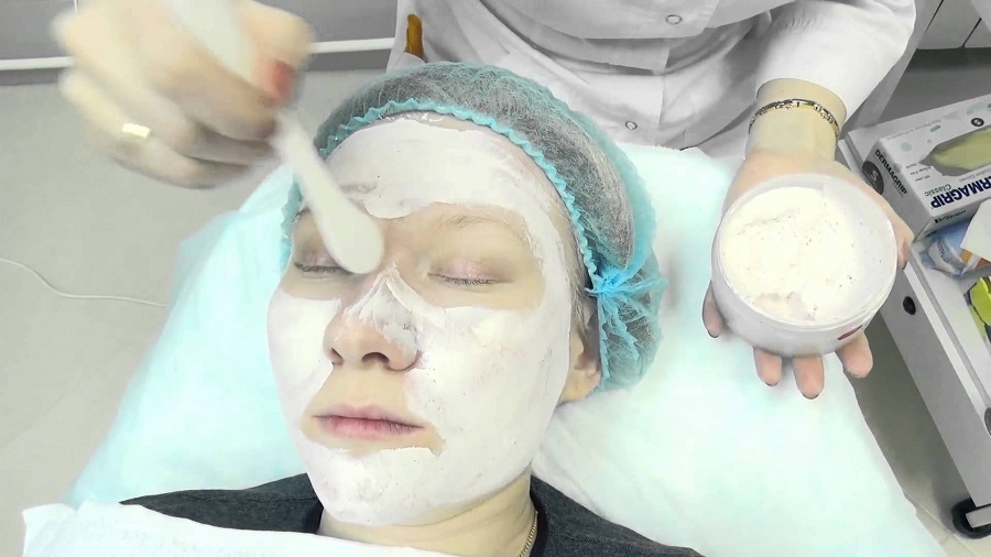 Чистка лица у косметолога-эстетиста