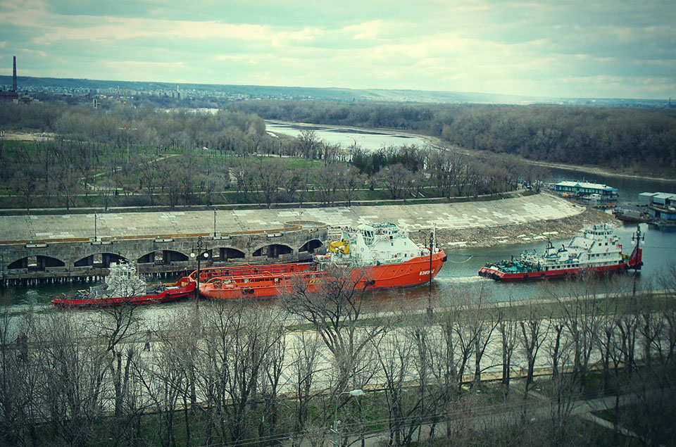 Буксировка буксира спасателя «ВЗМОРЬЕ» 