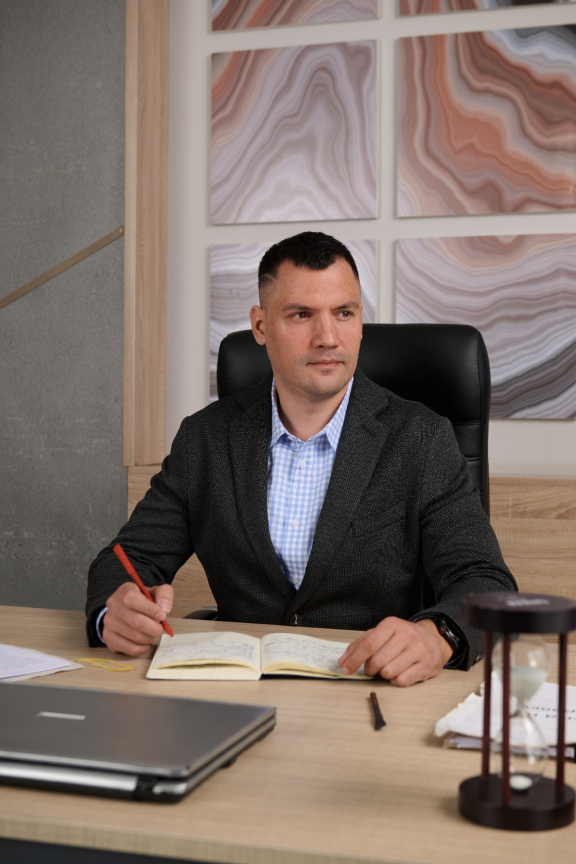 Тугуз Руслан — руководитель компании, юрист по ДТП и страховым спорам