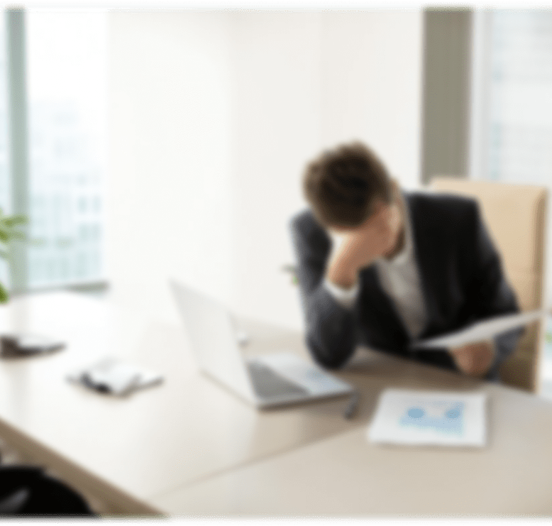 Мужчина с проблемами в бизнесе