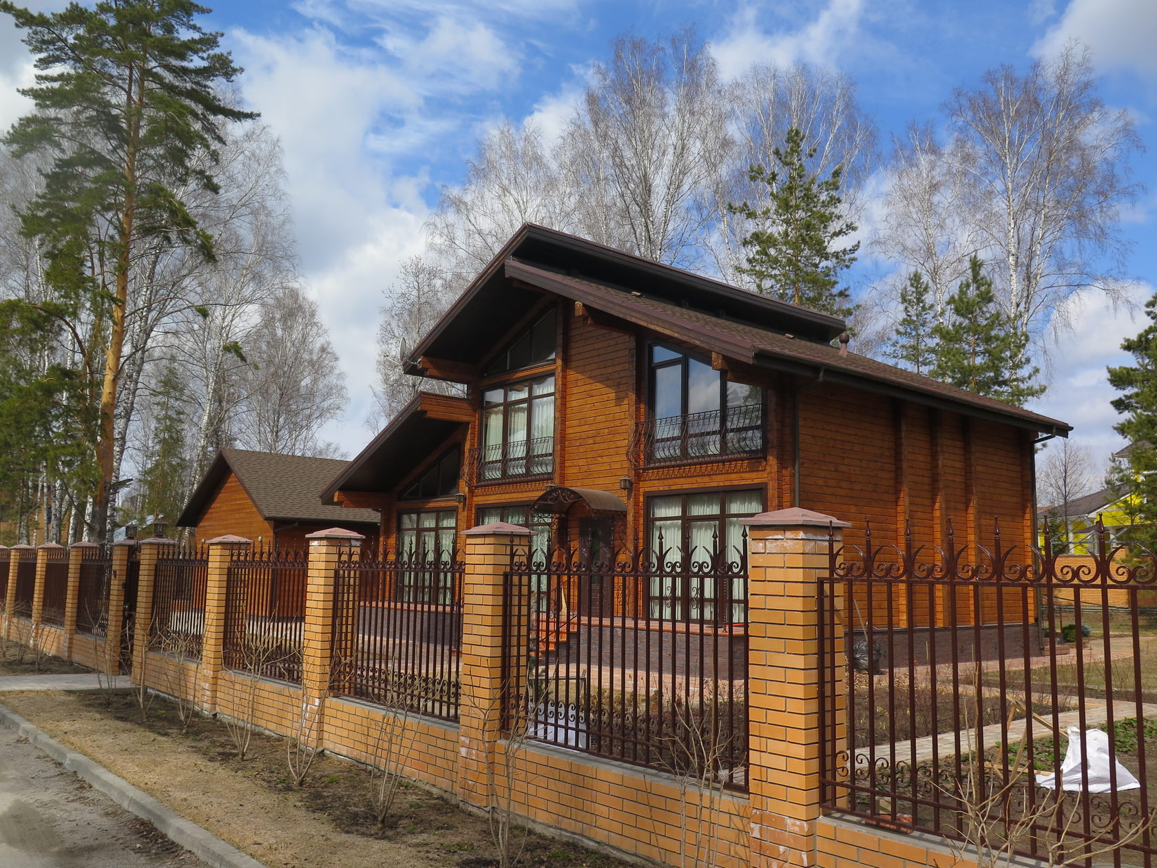 Деревянный дом под ключ в Новосибирске