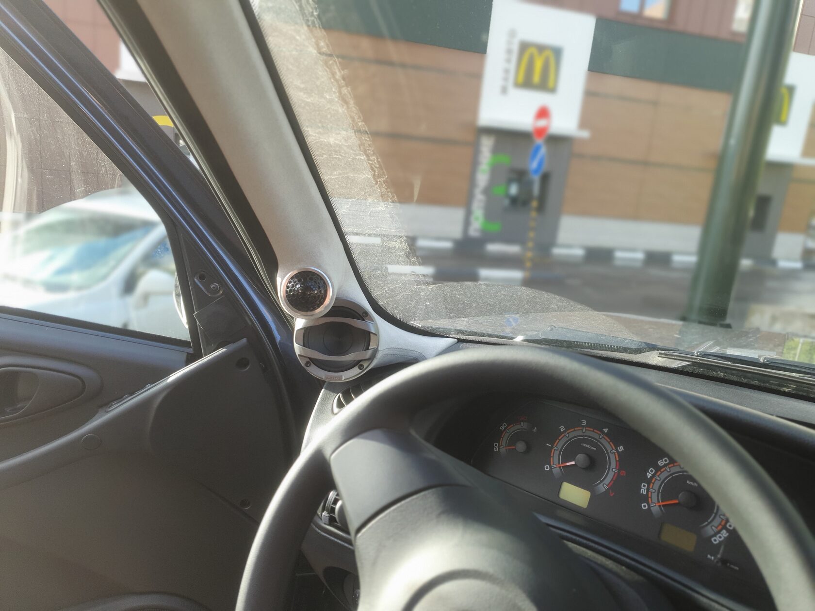 автозвук шевроле нива