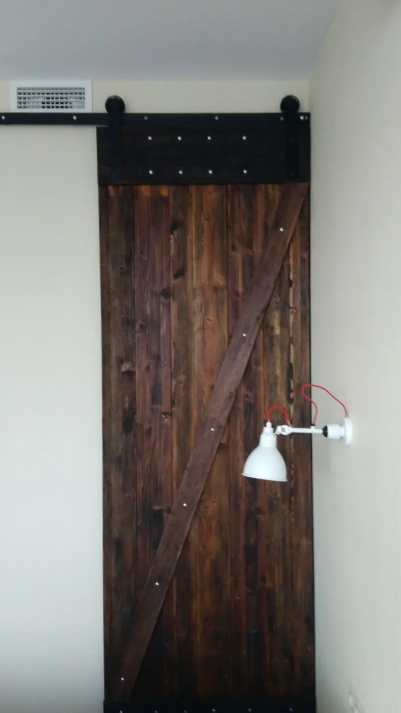 Амбараная дверь из сосны