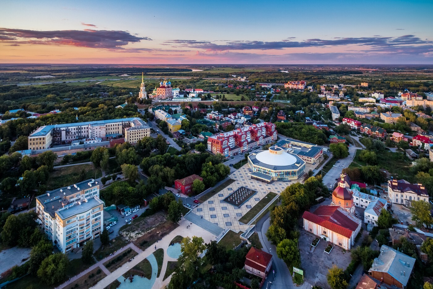 Работу город рязанская. Город Рязань. Рязань центр города. Рязань с высоты птичьего. Современная Рязань.