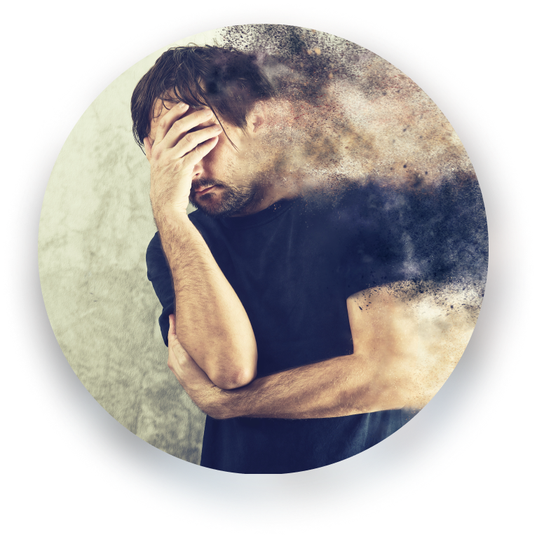 Мужчина, измученный жизненными трудностями