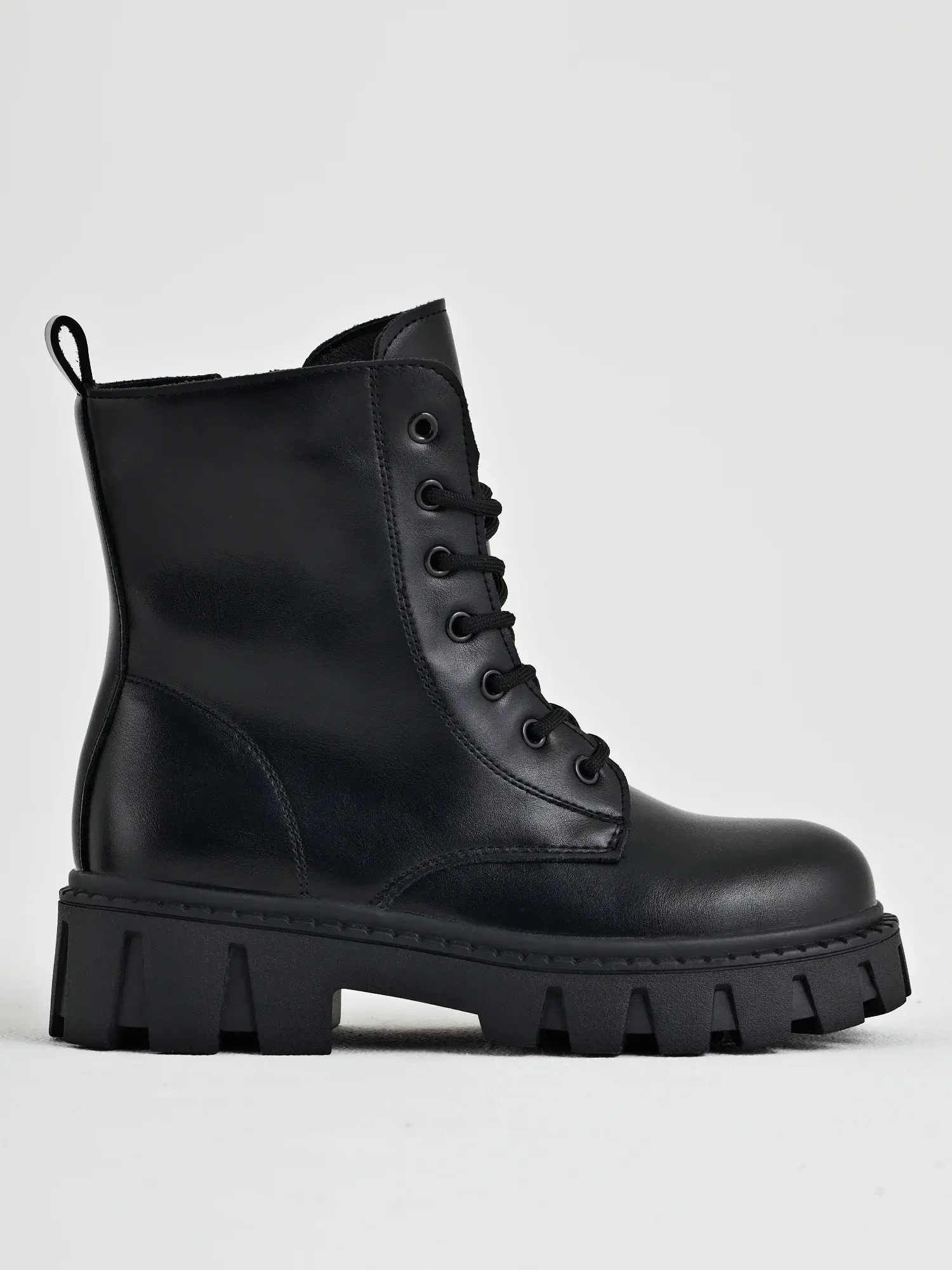 Съемка обуви для каталога