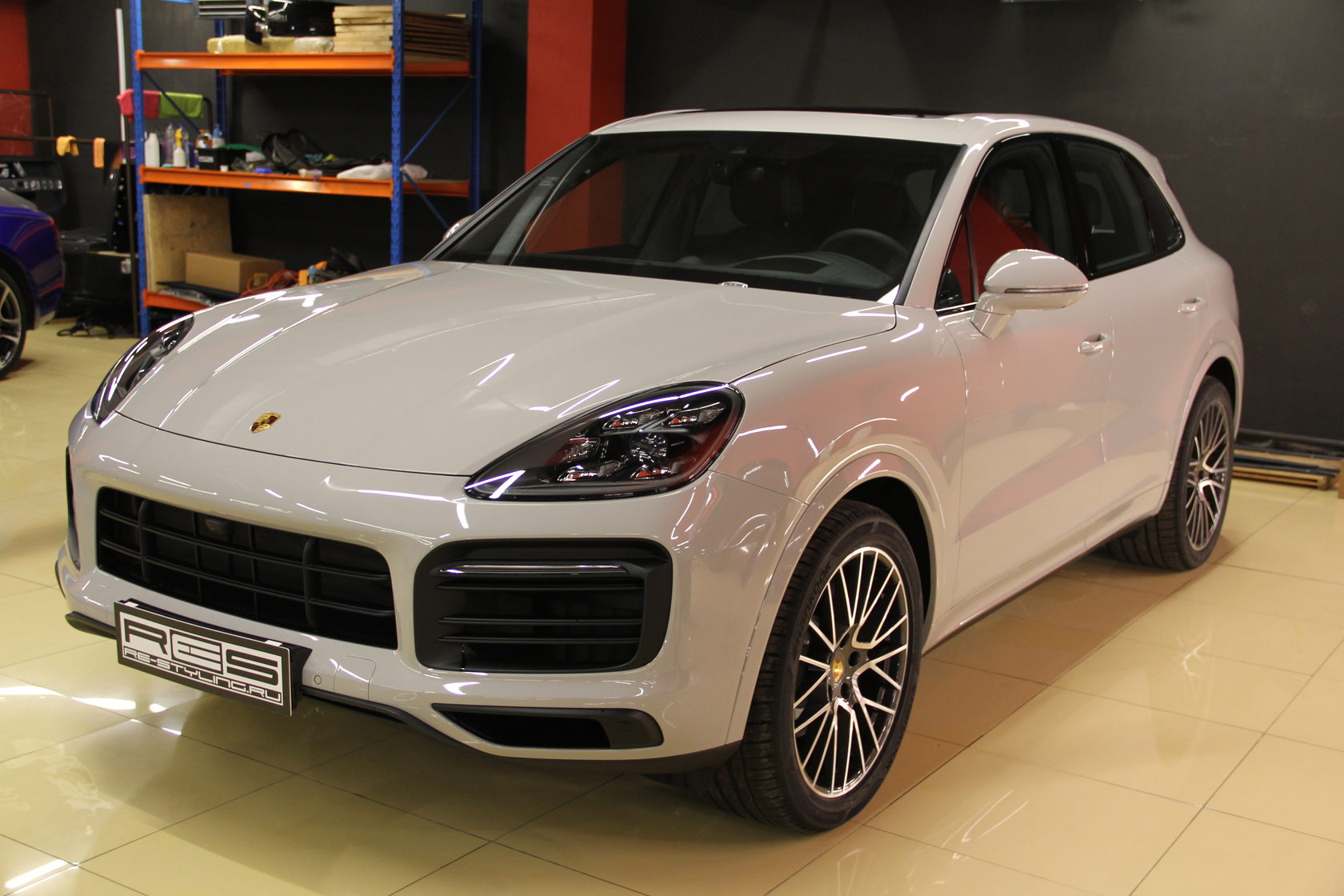 Porsche Cayenne 2