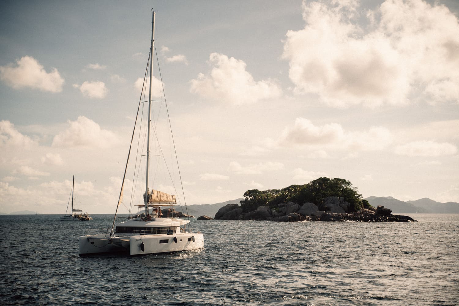 How to learn to sail a catamaran