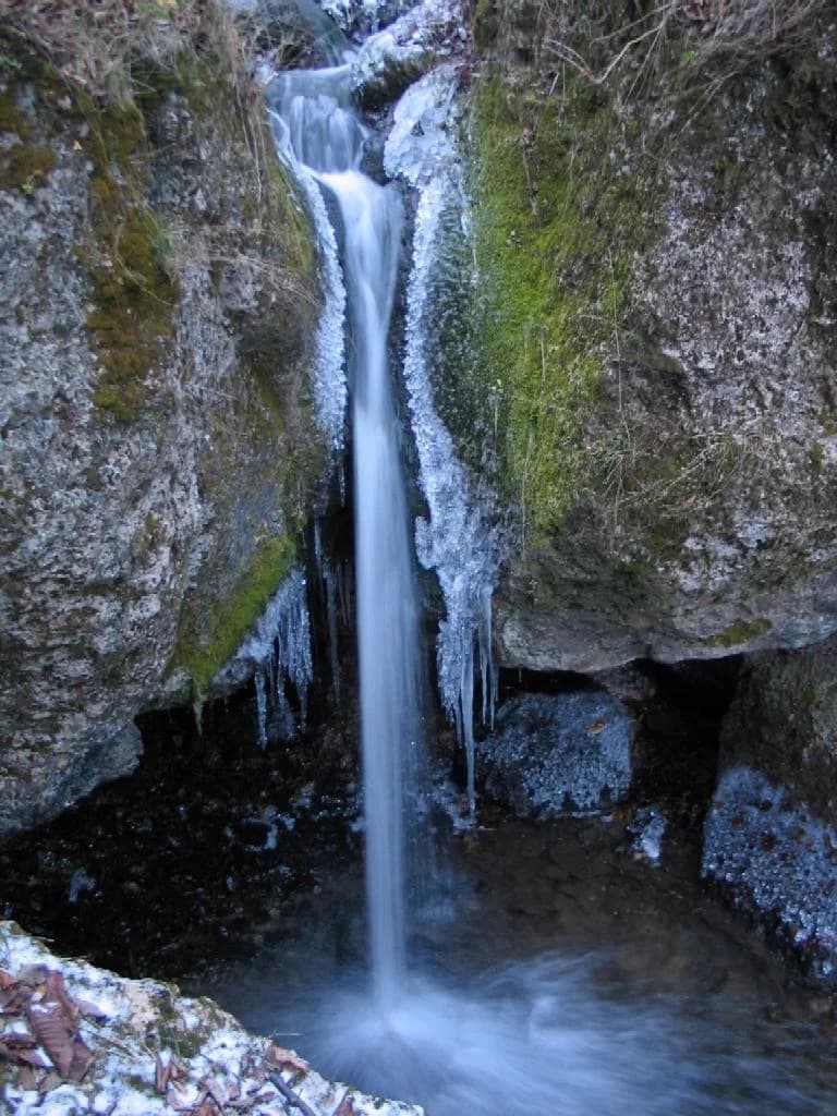 Кольцовские пещеры в калужской области фото