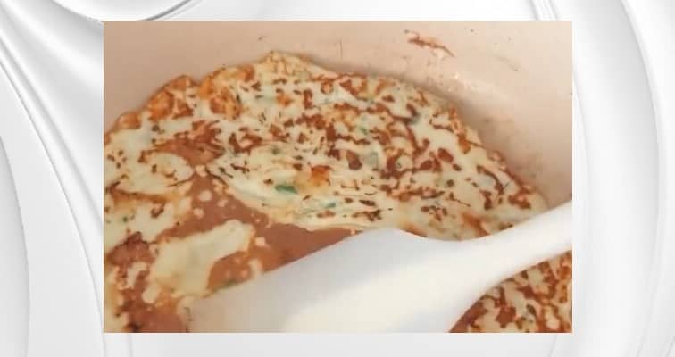 Приготовление куриных блинчиков с сыром: шаг 5