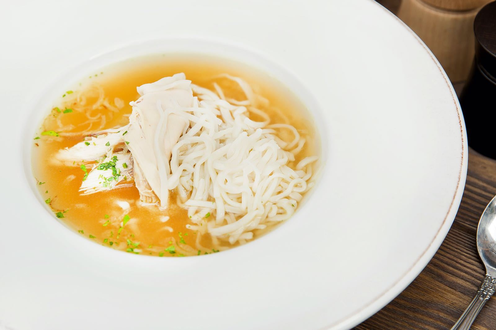 Суп с лапшой и сыром. Суп лапша. Суп лапша с тушенкой. Казахский суп с лапшой. Суп лапша с яйцом.