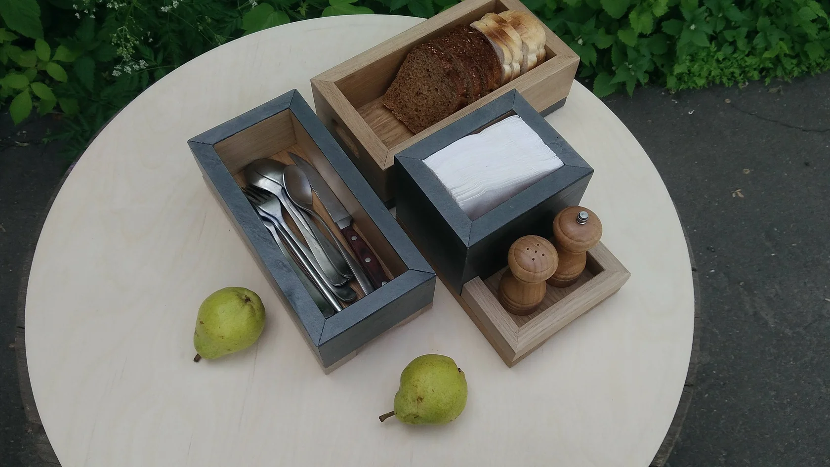 набор для сервировки из массива дуба