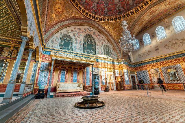 Тронный зал Топкапы