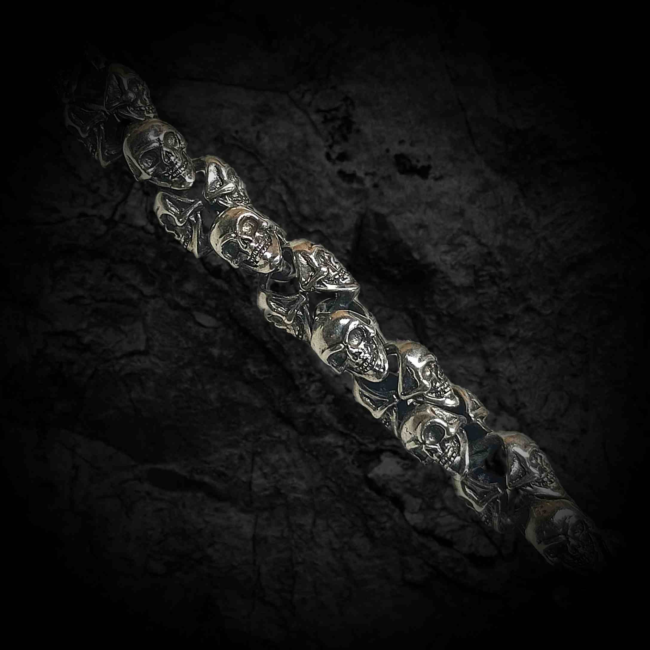 браслет с черепами, браслет с черепами мужской, серебряный браслет с черепами.