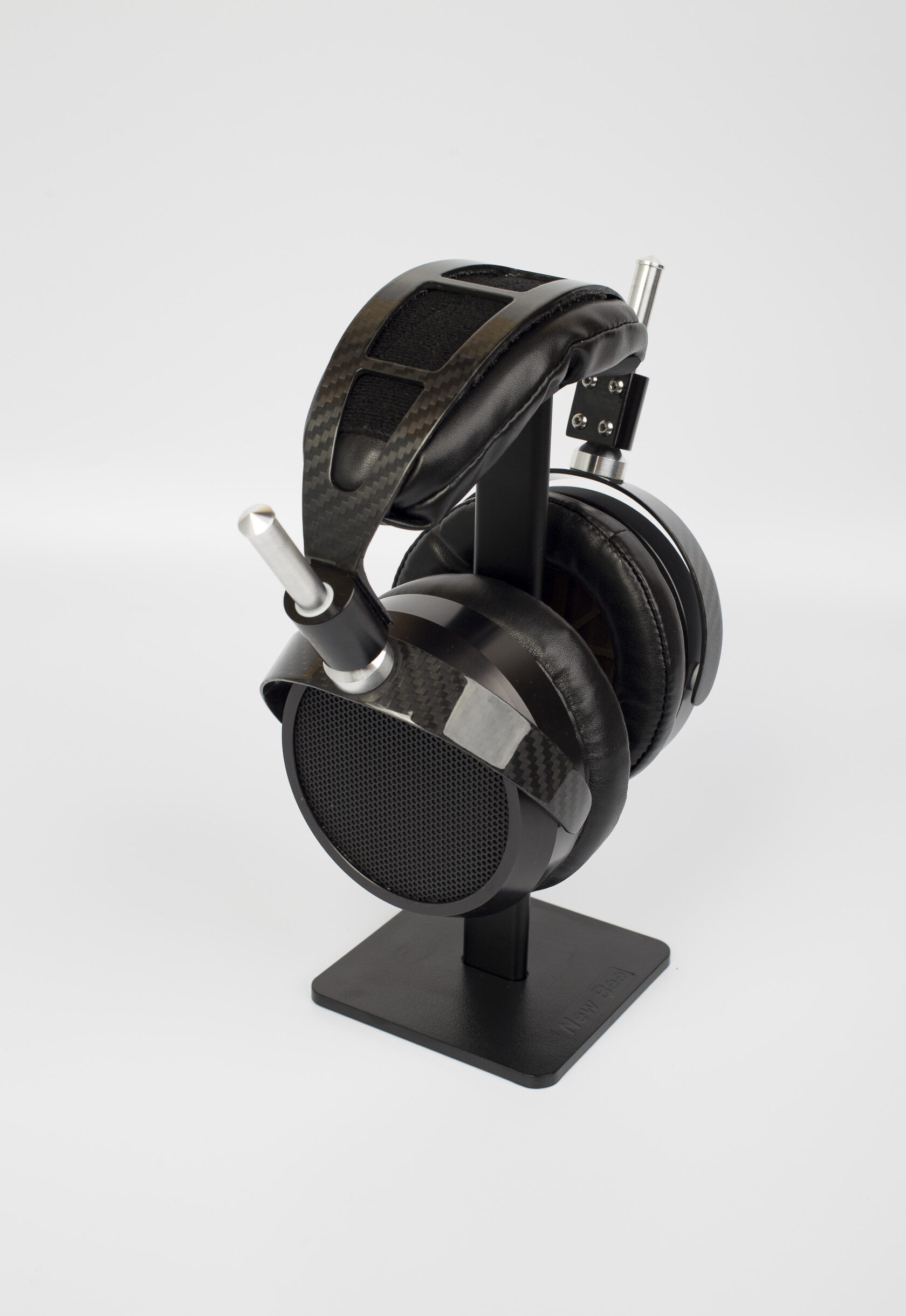 Наушники российского бренда. Наушники sennheiser hdr 175. Beats by dr dre наушники проводные. Изодинамические наушники. Наушники case guru cgpods 5.