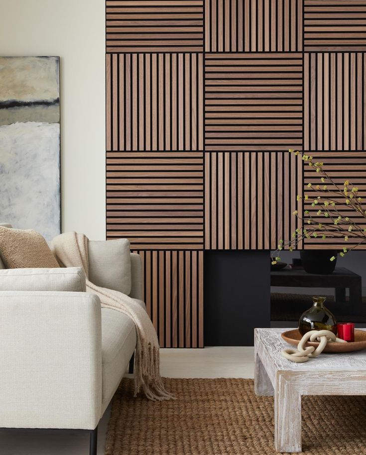 Декоративные реечные панели из натурального шпона дуба, оформленные в светлых тонах, придающие пространству эффект легкости и воздушности