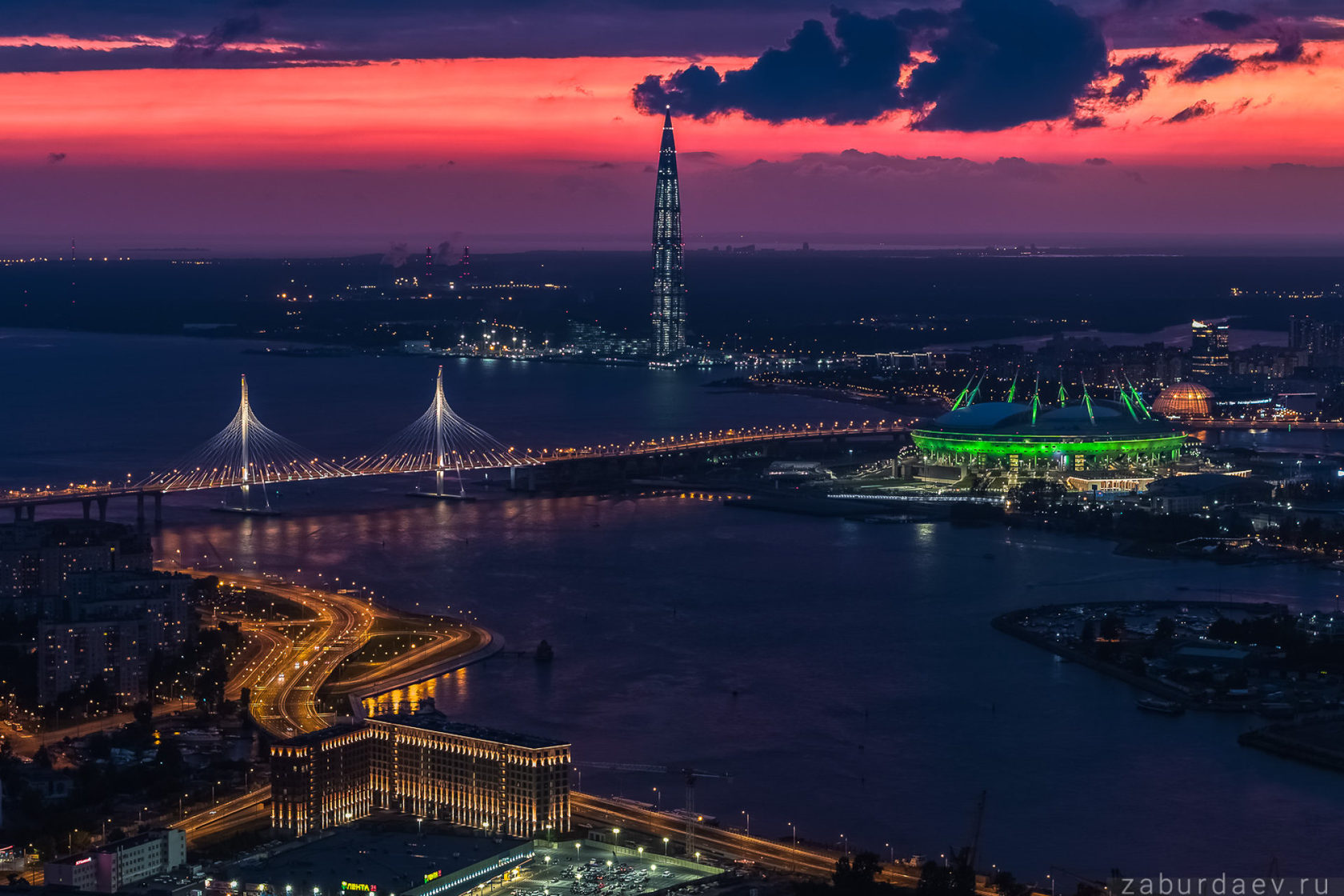 Современные спб. Санкт-Петербург Лахта центр и стадион. Крестовский остров Лахта центр Санкт-Петербург. ЗСД Газпром Арена. ЗСД стадион Санкт-Петербург.