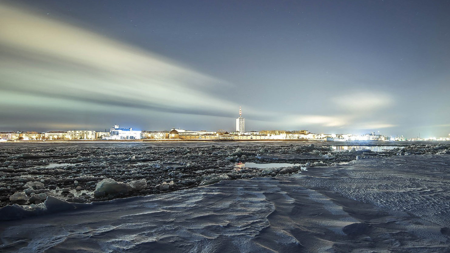 Арктика архангельск. Белое море Архангельск зимой. Белое море ночь зима. Арктические деревни Архангельск. Арктика фото городов.