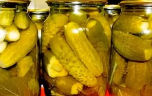 Приготовление маринованных огурцов на зиму по-болгарски: шаг 14