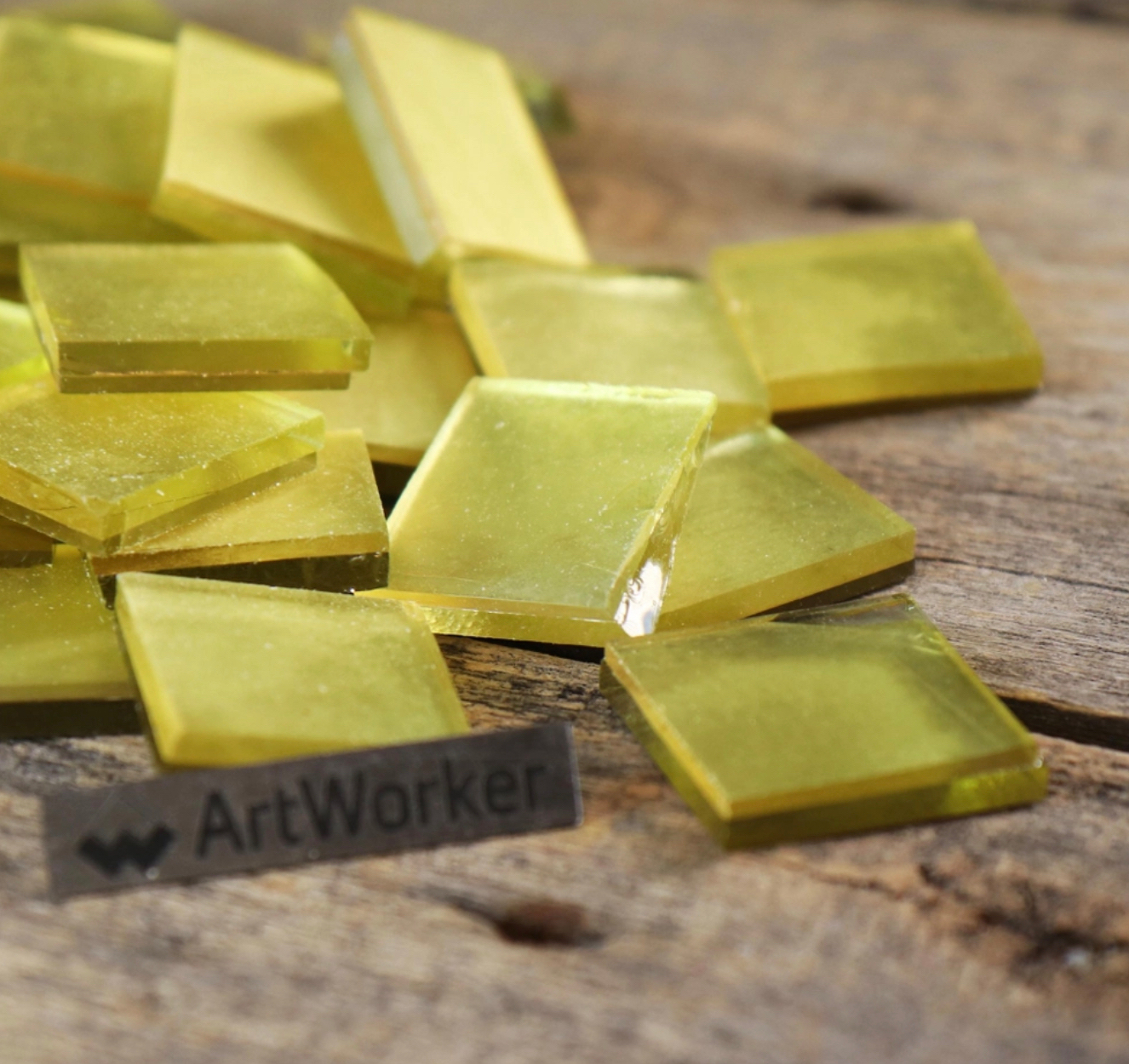 Резаная на серебре 30x30