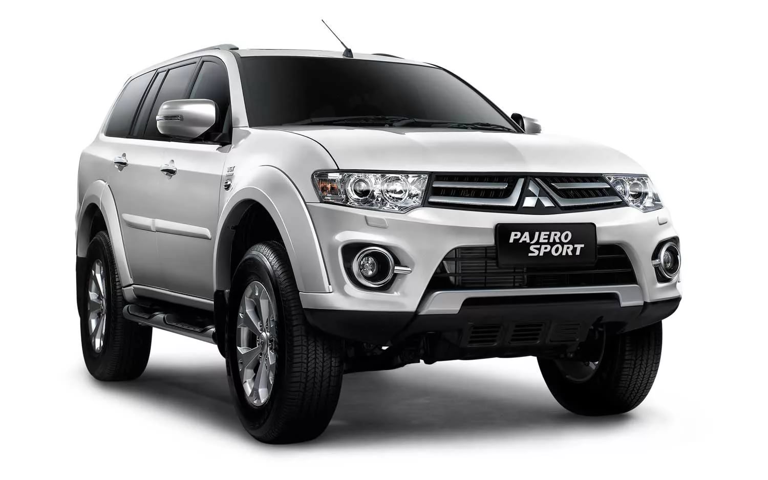 Mitsubishi sports. Паджеро спорт k97w. Mitsubishi Pajero Sport 2021 PNG. Паджеро спорт 2015 белый. Mitsubishi Pajero Sport 4 на4.