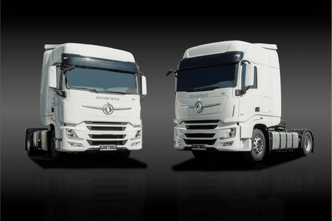 Два тягача Dongfeng