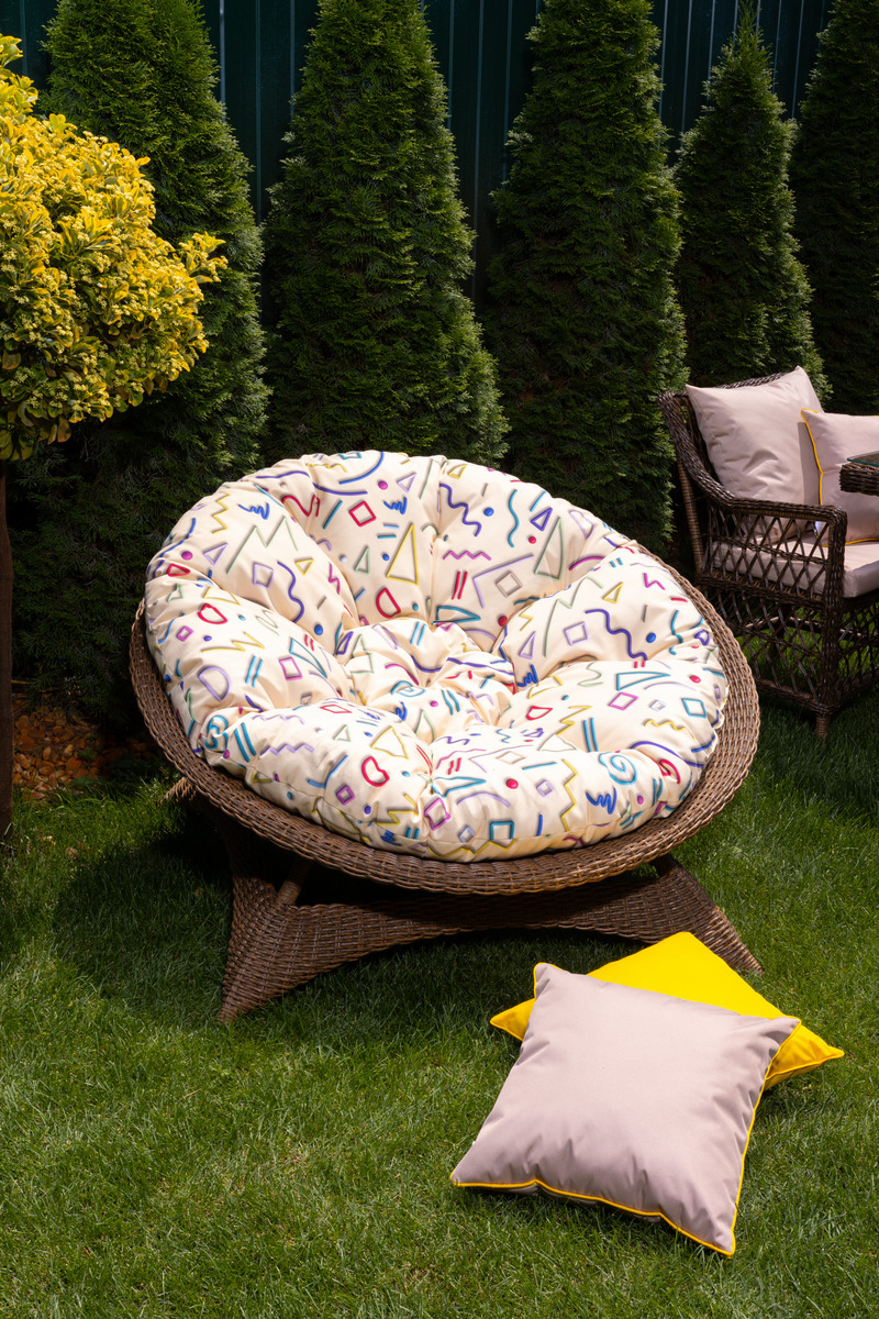 Кресло-шезлонг для сада и дома из искусственного ротанга