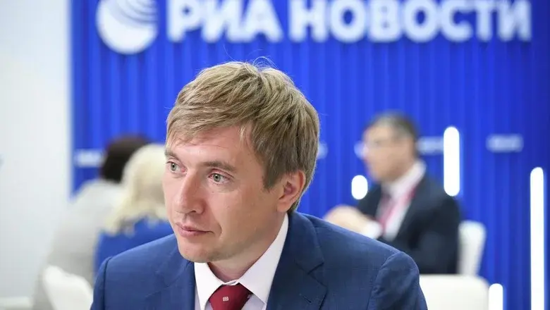 Григорий Гуров выступает на ПМЭФ 2026