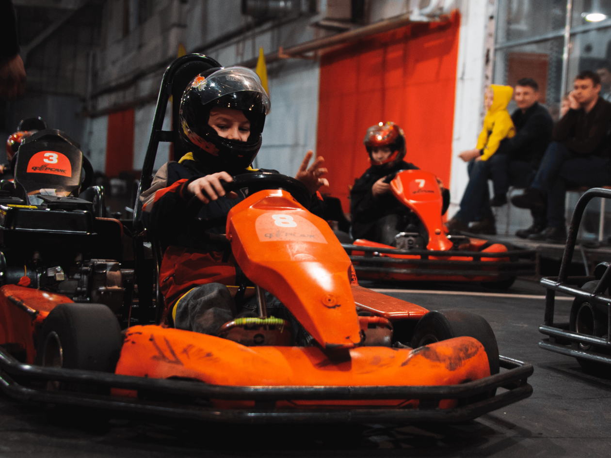 фото нанесения макияжа на лицо девушки 