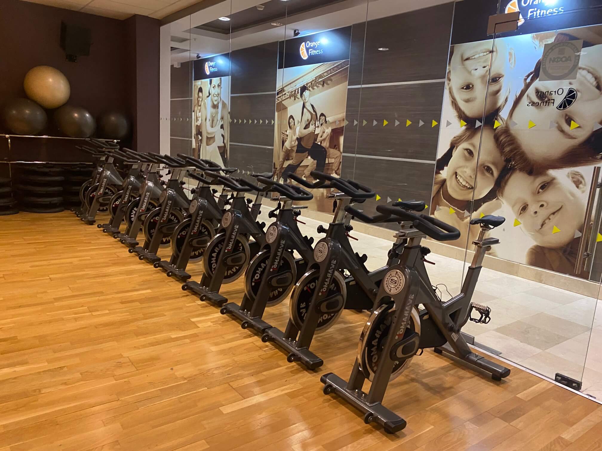 Фитнес-клуб бизнес-формата в Сокольниках с бассейном 25 м. Ideal Fitness,  Москва, ул. Русаковская, 24, м. Сокольники