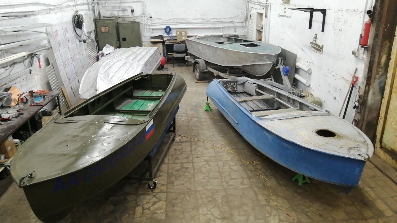 Изготовление трафаретов для лодок и катеров