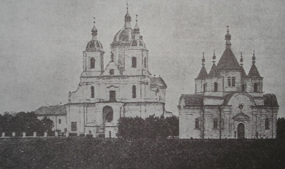 Белыничи. Костел и церковь. Фото сделано до 1911 года.